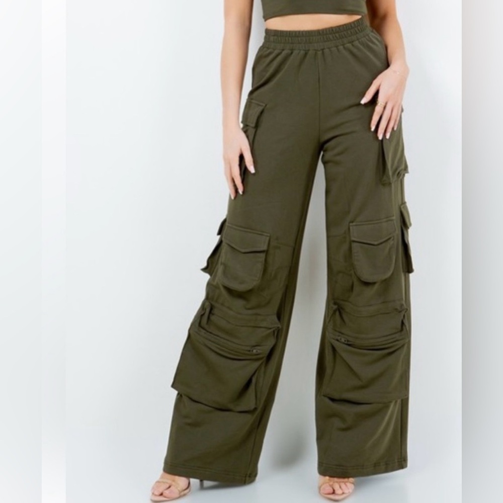 NWOT Labijou Olive Green wide leg Cargo Pants Sz M